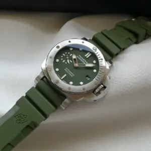 Panerai PAM01055 Submersible Watch