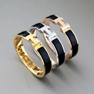Enamel bracelet Clic H series with 17.19cm wrist circumference, 12mm width, black color, high arc and weight
