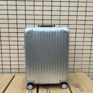 Rimow Original Twist leather travel suitcase