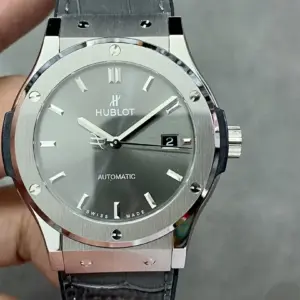 Classic Fusion watch 42mm precision steel
