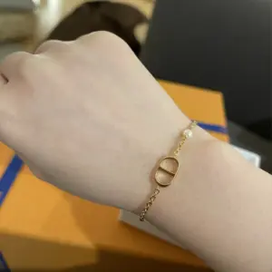 Dior new arm ring