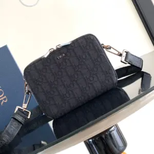 Crossbody Bag Leather Essentials Series