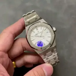 Royal Oak 15450ST 37mm with integrated 3120 caliber