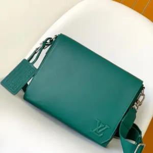Takeoff Crossbody Bag Aerogram leather