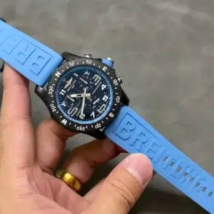 Breitling 全碳纤维六针计时腕表