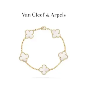 Four-leaf White Pearl Bracelet