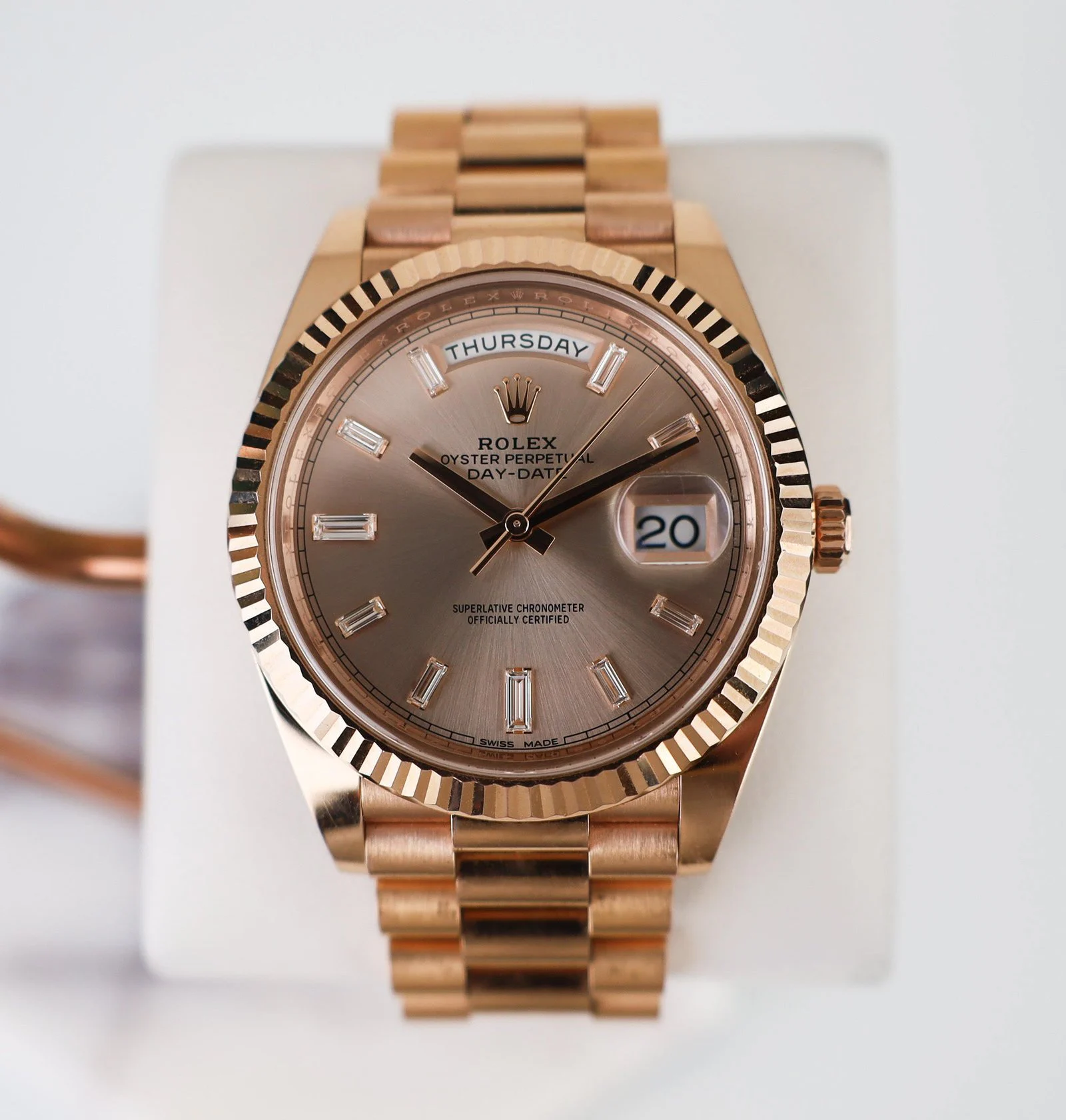 Rolex Day-Date 40 Rose Gold Sundust Diamond Dial & Fluted Bezel President Bracelet 228235 –