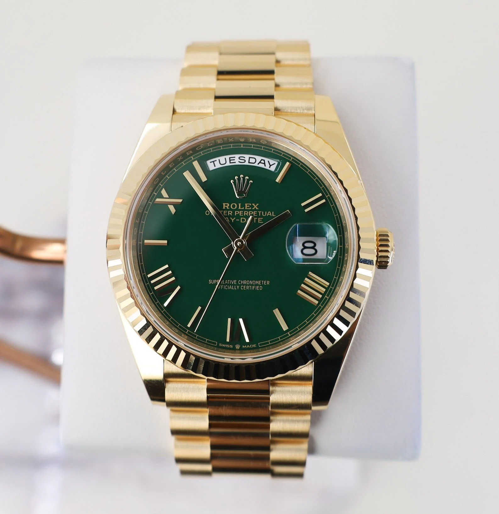 Rolex Day-Date 40 Yellow Gold Watch – Fluted Bezel – Green Roman Dial – President Bracelet – 228238 grrp