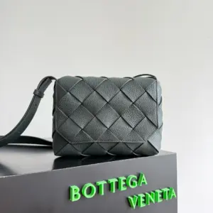 Diago Shoulder Bag