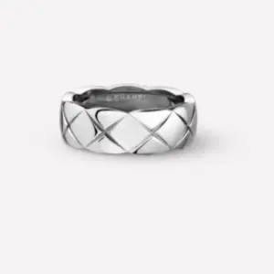 Chanel coco crush grid pattern ring