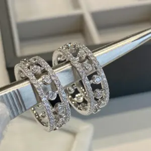 Full-sleeve Diamond Ring