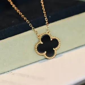 VCA Necklace Black Onyx