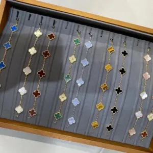 Five-fold bracelet current collection colors
