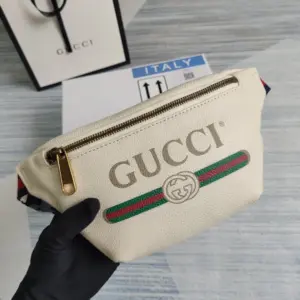 Gucci graffiti mini waist bag