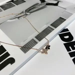 Star blossom diamond necklace
