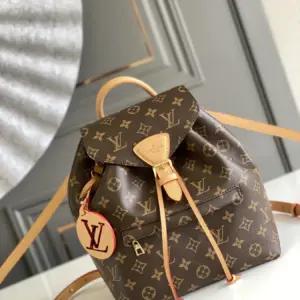 Montsouris Backpack with Textured Leather