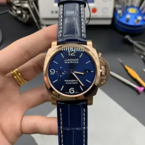 VS Panerai PAM1112