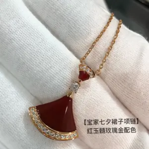 Bvlgari Diva’s Dream series necklace