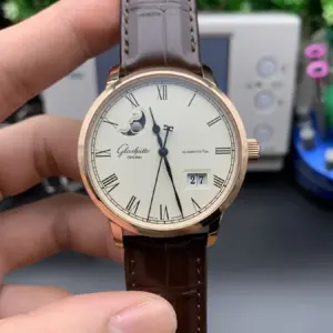 V9 Grandsuisse Watch
