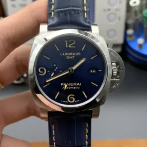 Panerai VS pam1033 Watch