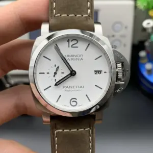 Panerai VS pam1394 Watch