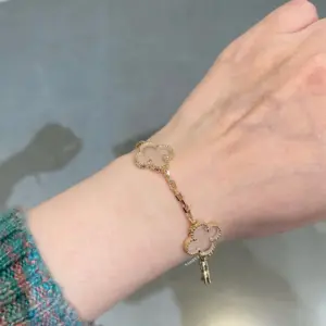Five flowers bracelet limited edition
