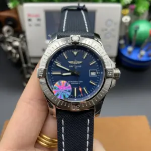 GF Breitling Avenger