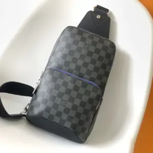 Louis Vuitton Avenue single shoulder bag