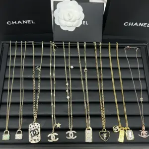 Chanel new necklace necklace sweater chain handband collection photo