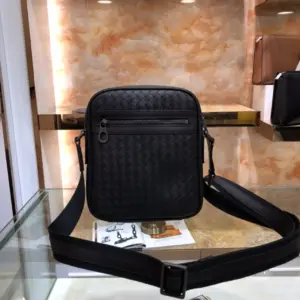Men’s single-shoulder small crossbody messenger bag