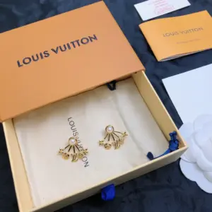Louis Vuitton high-end custom stud earring