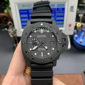 VS Panerai 979