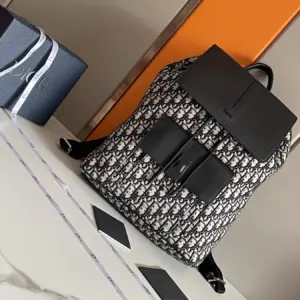 Oblique men’s shoulder bag