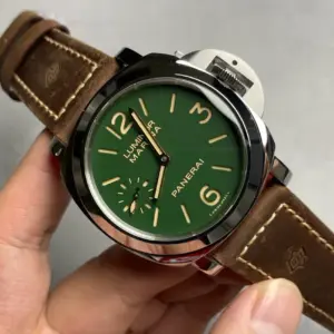 Panerai PAM911 Limited Edition Watch