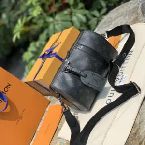 Covert duffle bag