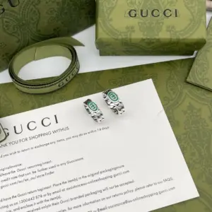 Gucci enamel green ring