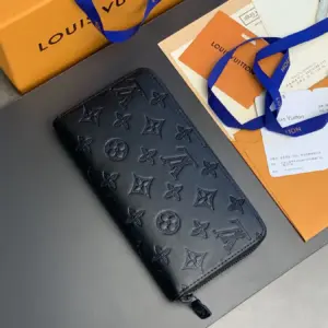 M60017 Zipper Wallet Monogram Shadow
