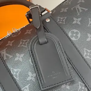 Luggage Bag with High Quality Hardware Details