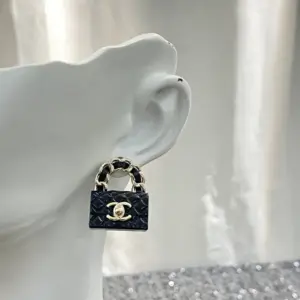 CHANEL Vintage Hinged Chain Earrings
