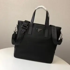 P brand exclusive nylon tote bag