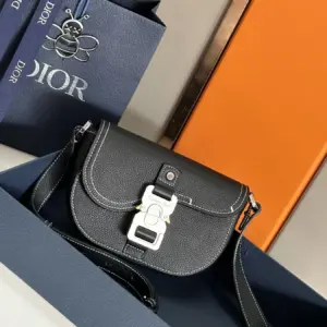 Saddle Hand Bag with Shoulder Strap