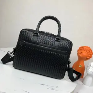 High-Quality Leather Messenger Bag