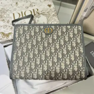 Louis Vuitton Montaigne 30 handbag