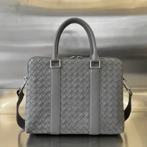 New business bag with fine weave