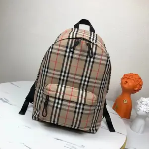 Burberry Vintage shoulder backpack with check pattern