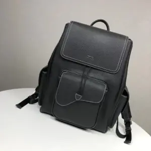 Dior saddle shoulder bag