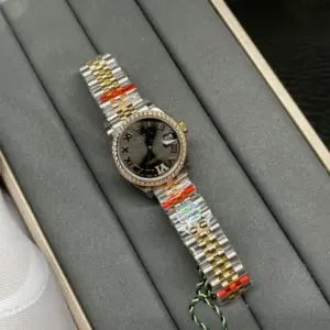 Rolex Date 31mm Between Golden Roman Digits 6 Positions