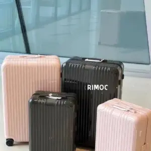 21 inch carry-on suitcase