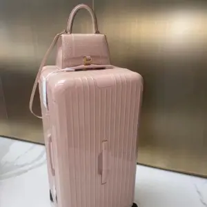 Essential series luggage
