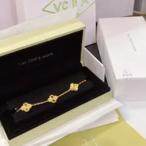 Qixi festival VCA radiation five flowers bracelet